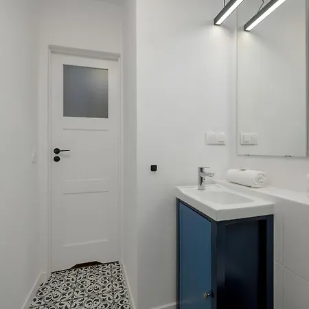 New Close To The Market Square By Renters Appartamento *