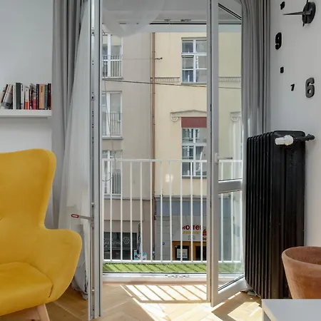 New Close To The Market Square By Renters Appartamento Breslavia